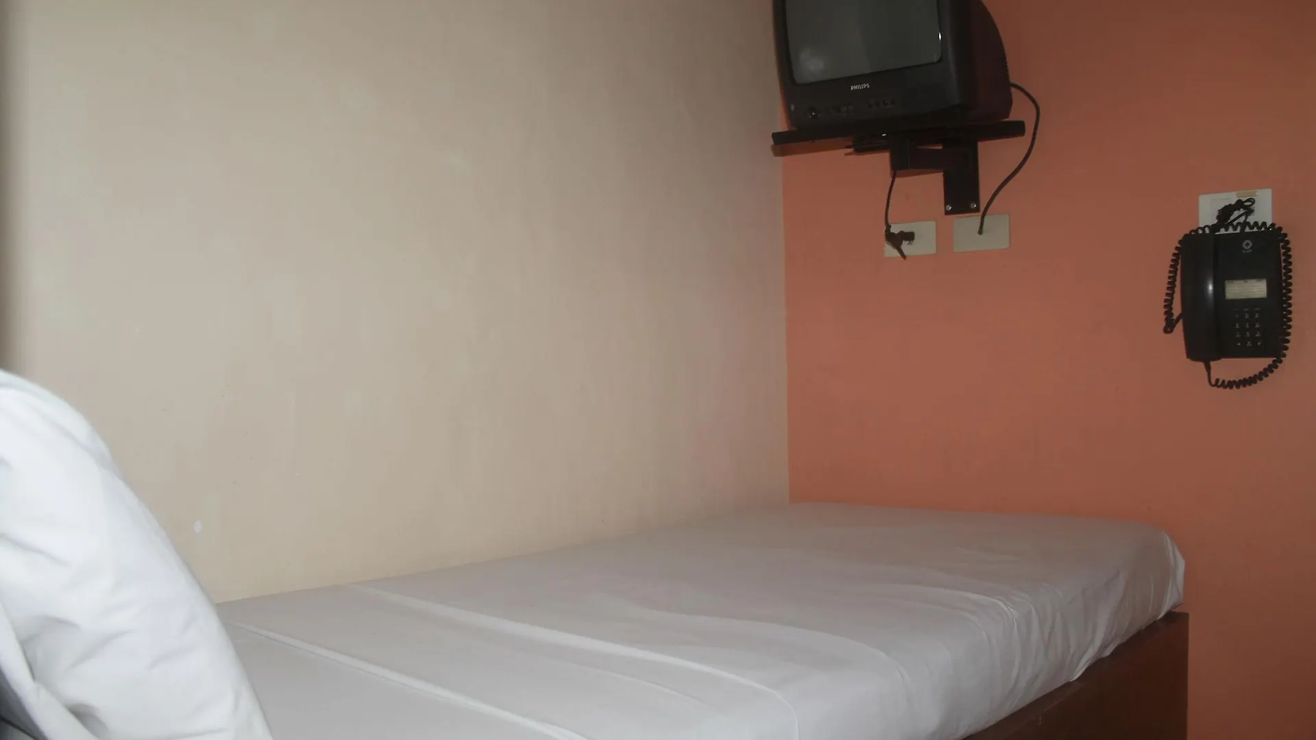 Park Bed And Breakfast Hotel Pasay